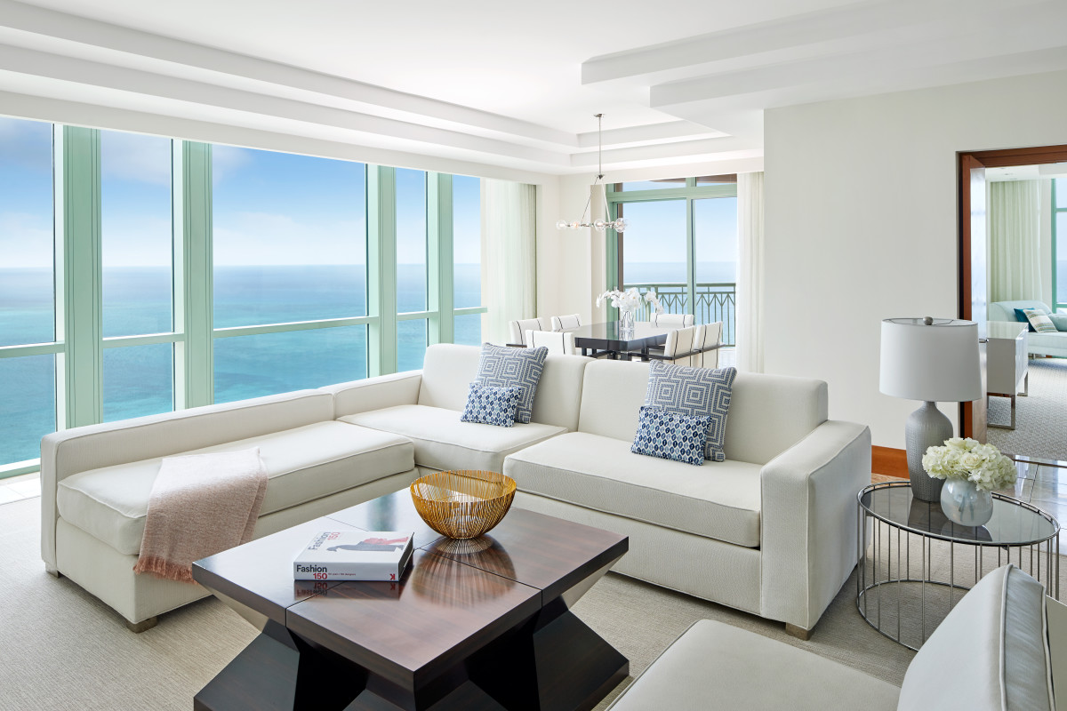 AK_NASCV_Cove-Sapphire_Living_Room---GALLERY.jpg